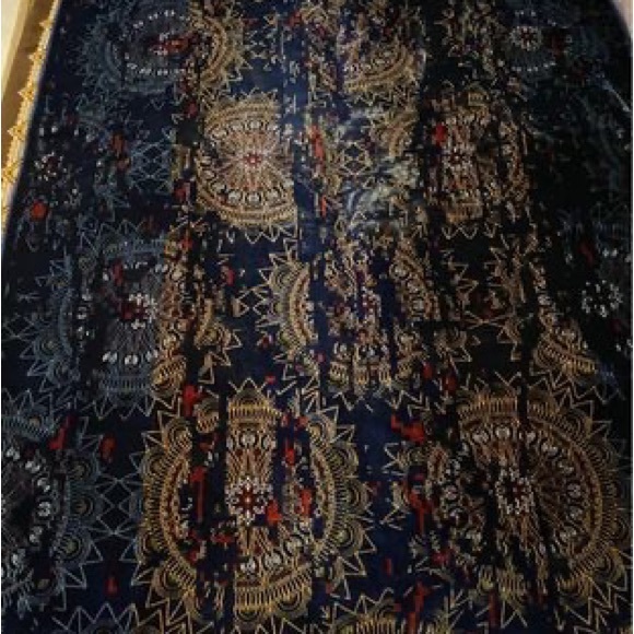 Living Room Brand New Carpet - Picture 2 of 3